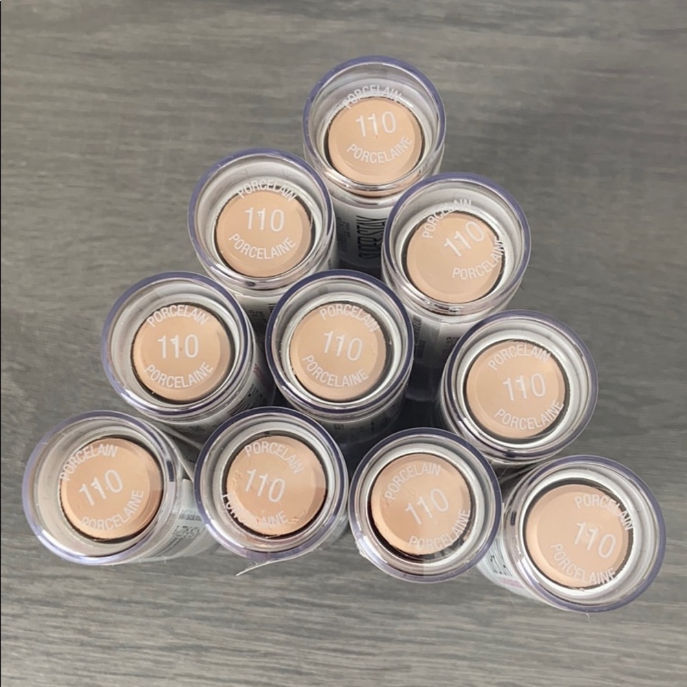 Private Sale - Maybelline Super Stay Foundation Stick